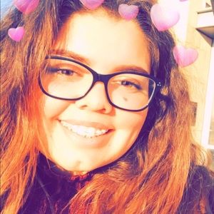 Meet your Posher, Mikaela